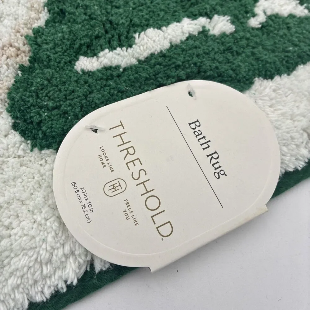 NWT Threshold Bath Rug 20